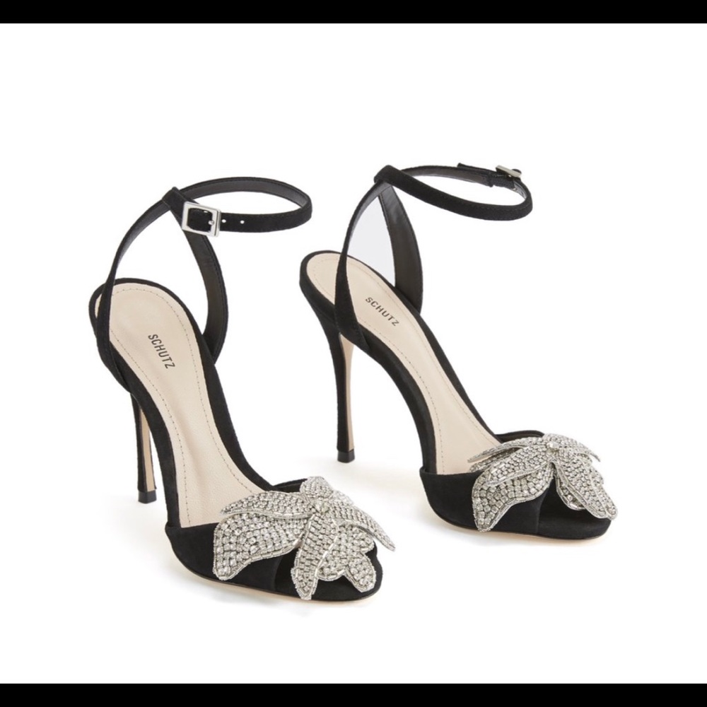 Ayanne Sandal